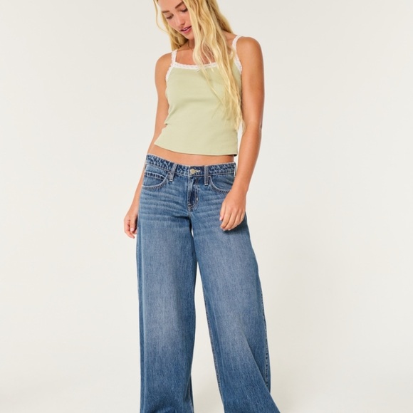 Holister Low Rise Super Baggy Jeans - Picture 2 of 6